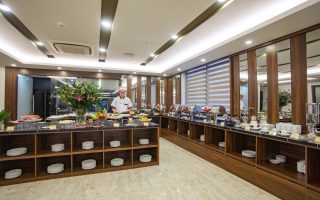 全面解析酒店自助餐：技術與運營秘訣