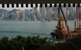 物流香港：從本地速遞到跨境運輸的全面分析